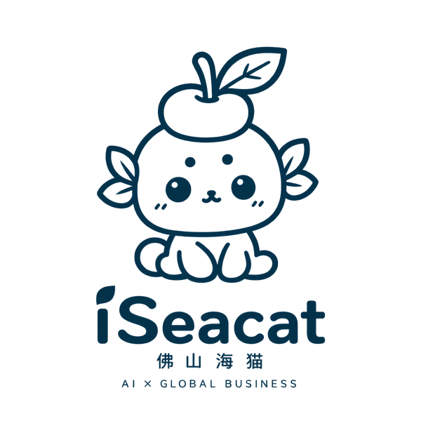 海猫精灵标准形象：头顶一颗苹果，叶形耳朵，圆脸黑豆眼，配 iSeacat 佛山海猫字标